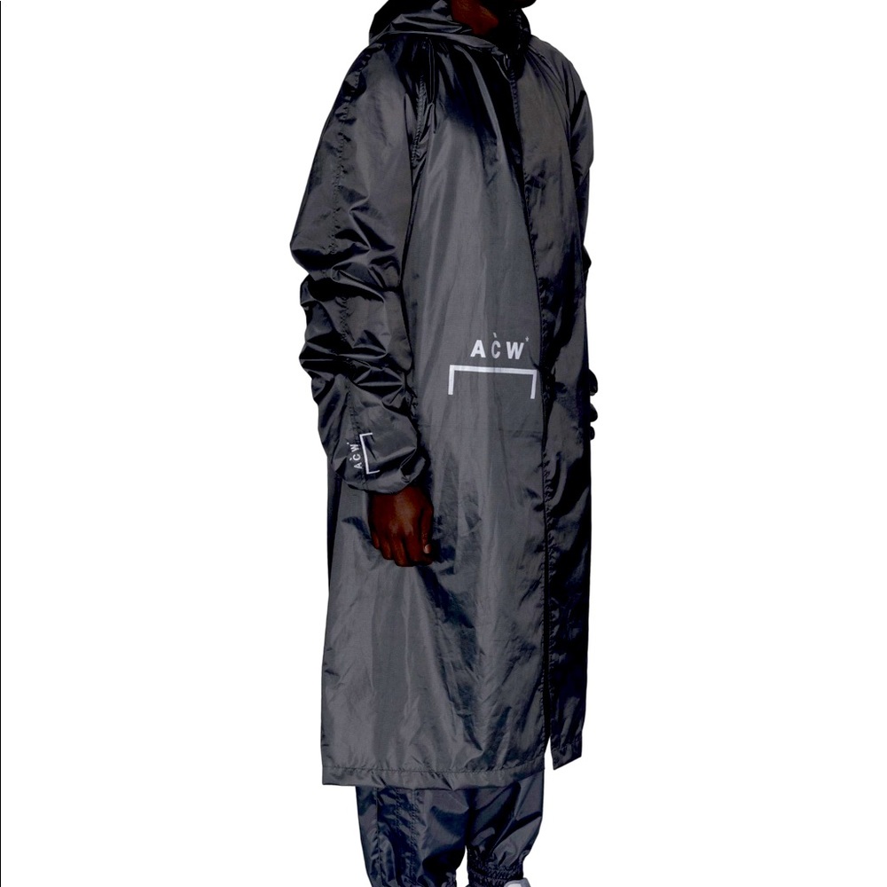 A cold wall hooded raincoat windbreaker
